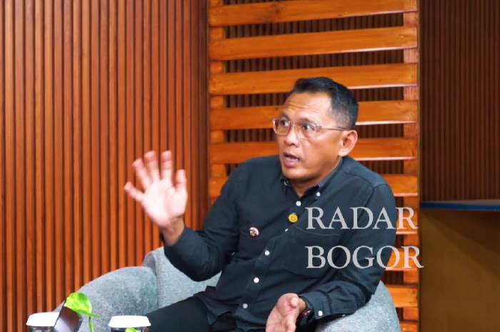 Pj Wali Kota Bogor, Hery Antasari saat podcast bersama Radar Bogor.
