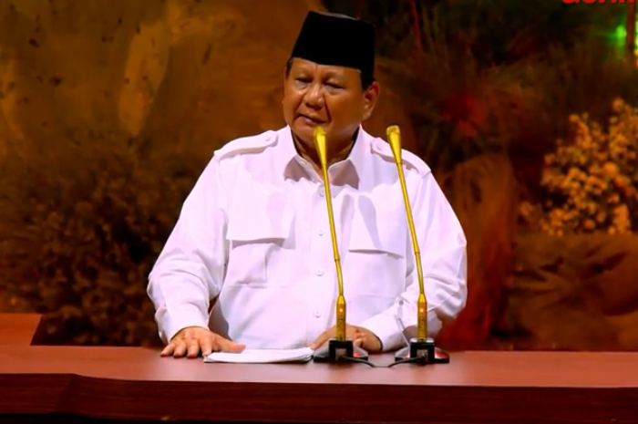 Prabowo Subianto saat menyampaikan pidato dalam HUT ke-17 Partai Gerindra di Sentul International Convention Center (SICC) Kabupaten Bogor, pada Sabtu (15/2/2025).