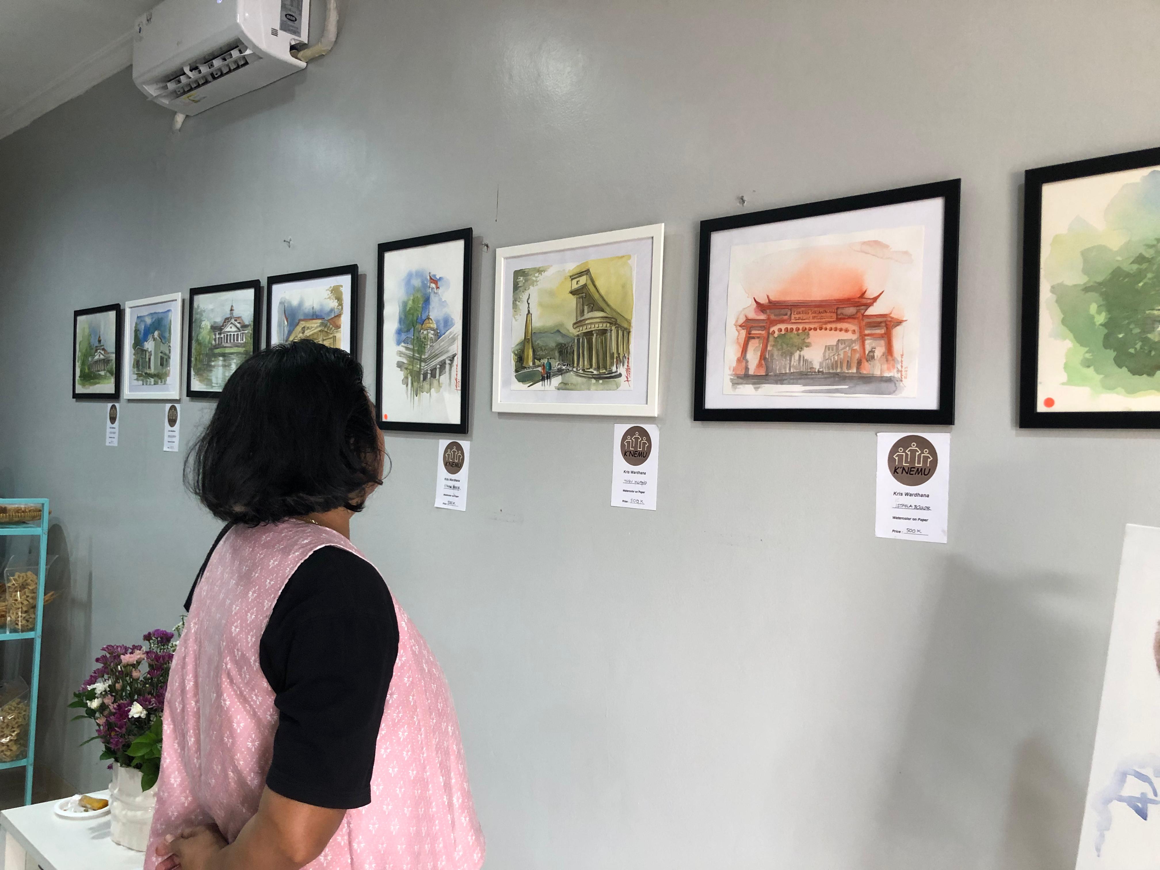 Sebanyak 75 lukisan karya K&rsquo;Nemu Painting Course dipamerkan.