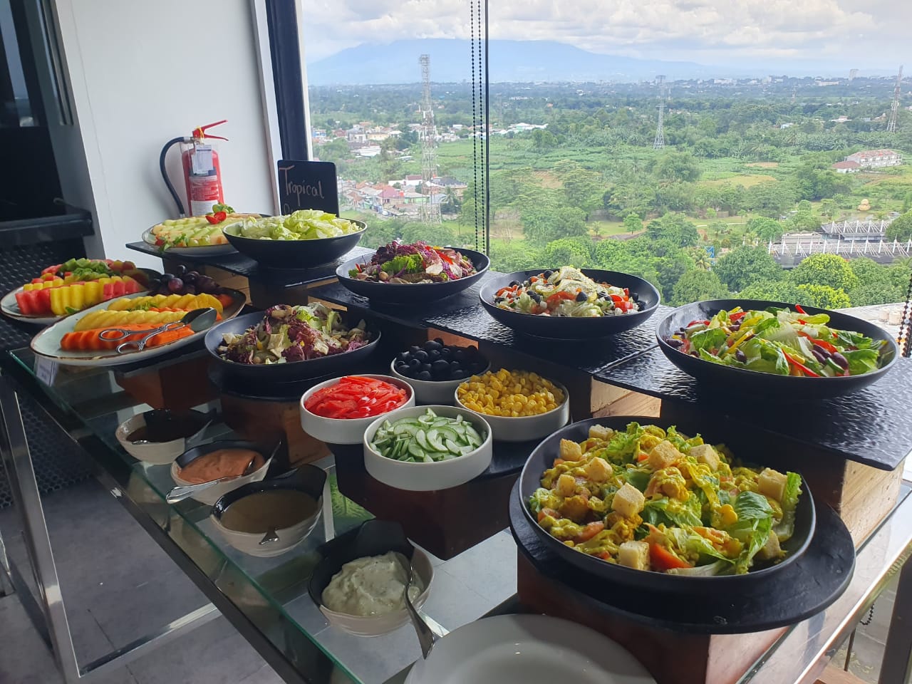 Gambaran sajian menu yang disediakan The Alana Sentul untuk bulan puasa.