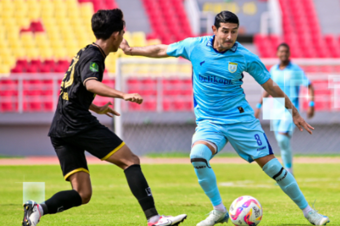 Persela vs Persijap bertanding pada laga lanjutan babak 8 besar Grup Y Liga 2 2024/2025 di Stadion Gelora Delta Sidoarjo, Jawa Timur, Rabu (19/2/2025).