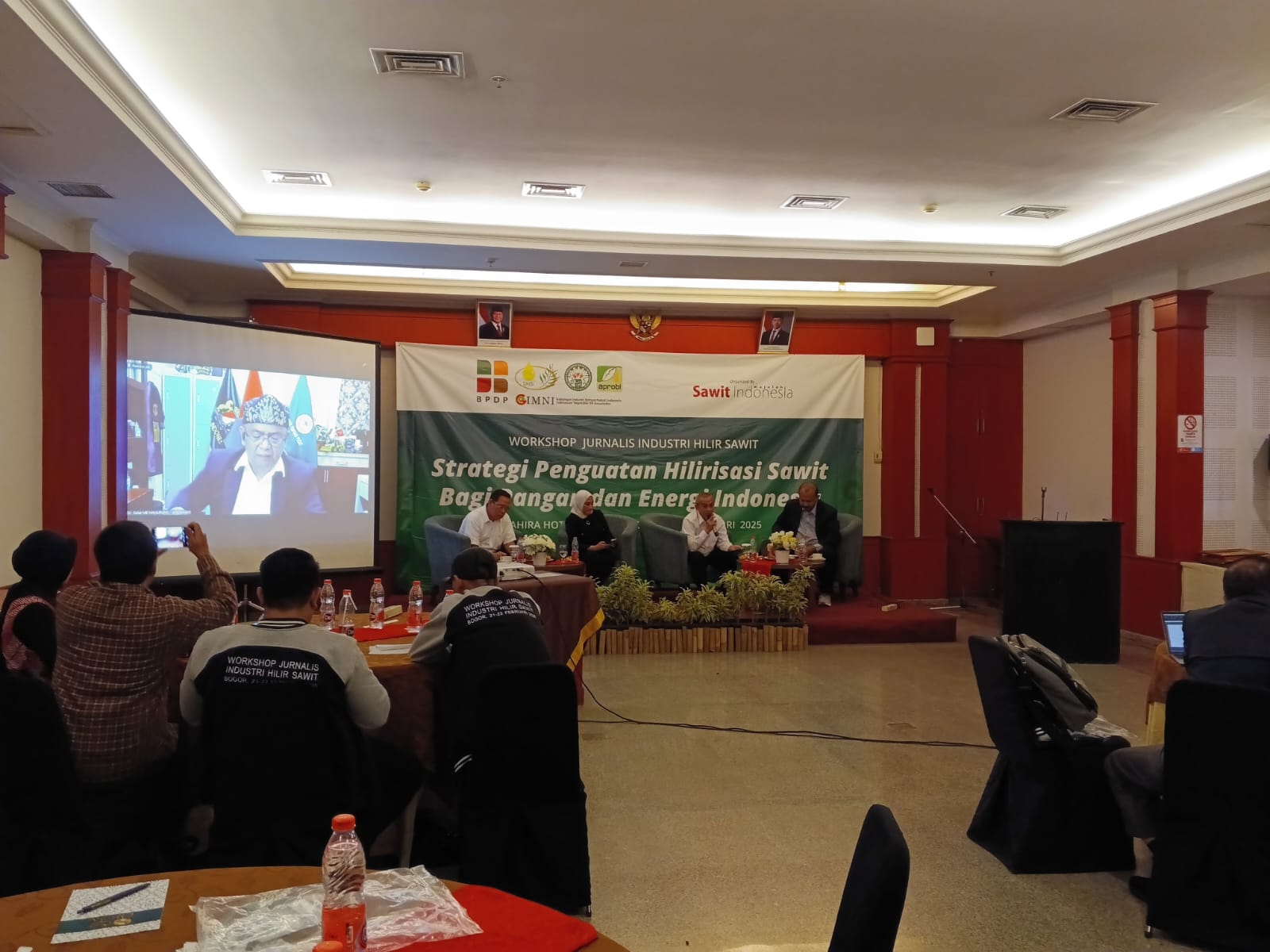 Workshop Jurnalis Industri Hilir Sawit dengan tema Strategi Penguatan Hilirisasi Sawit bagi Pangan dan Energi Indonesia digelar di Hotel Sahira Bogor.