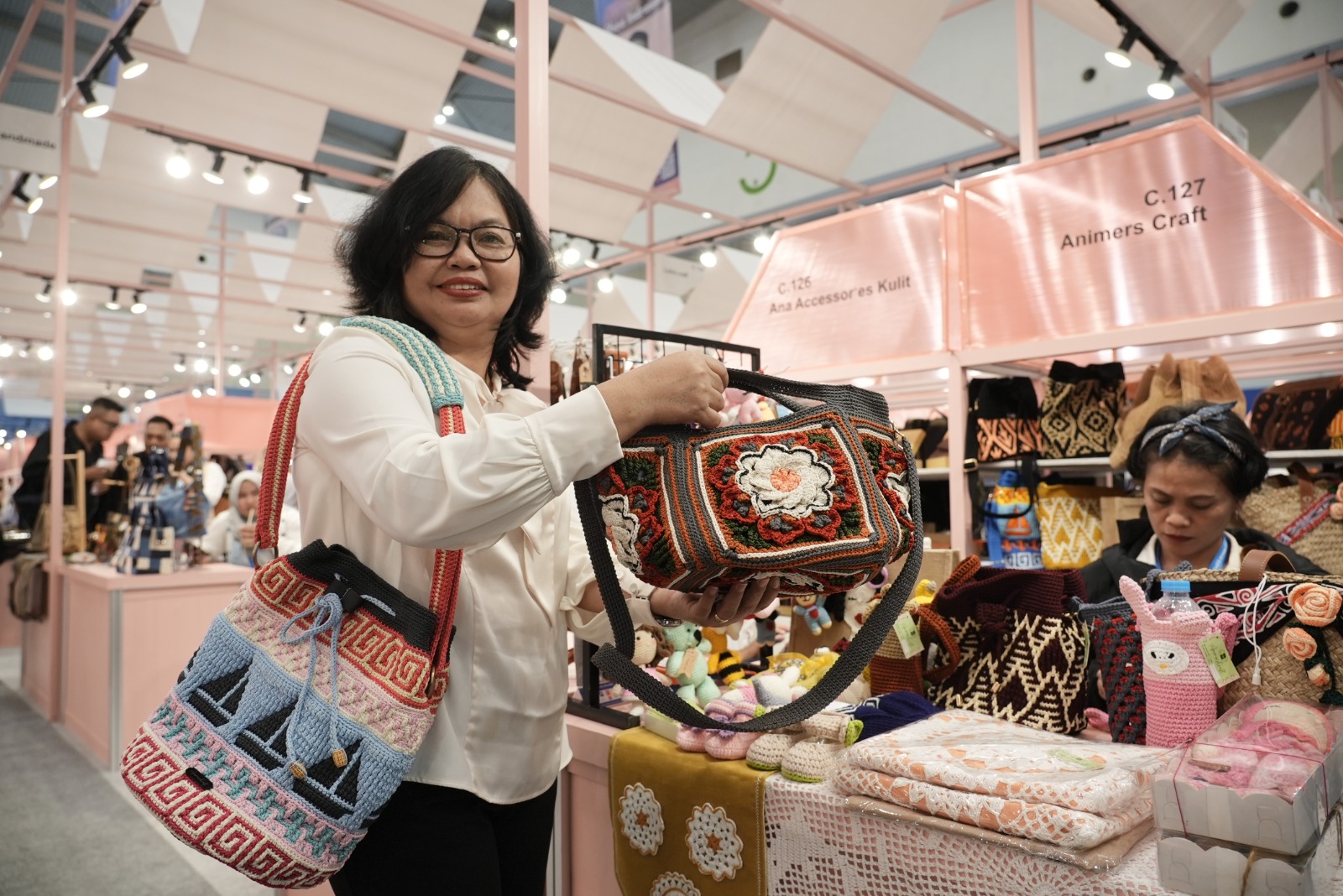 Lewat UMKM EXPO(RT) BRI Buka Jalan Pengusaha Rajut Tembus Pasar Ekspor
