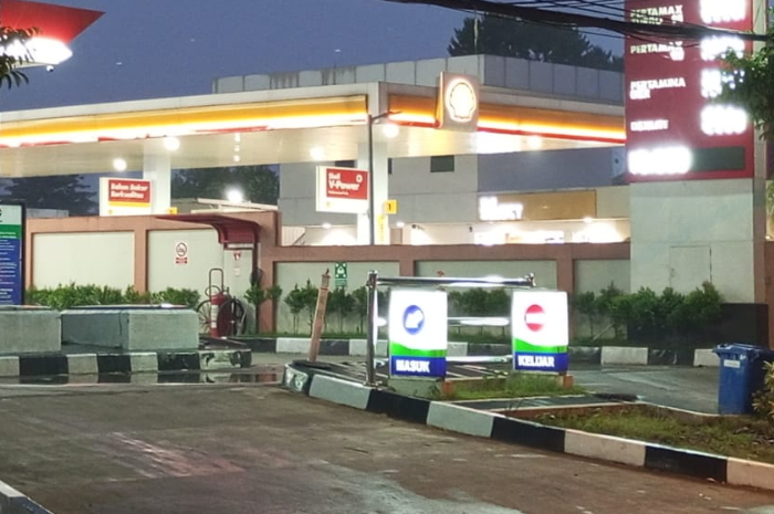 Suasana salah satu SPBU di Jalan KH Abdulah Bin Nuh Kota Bogor.