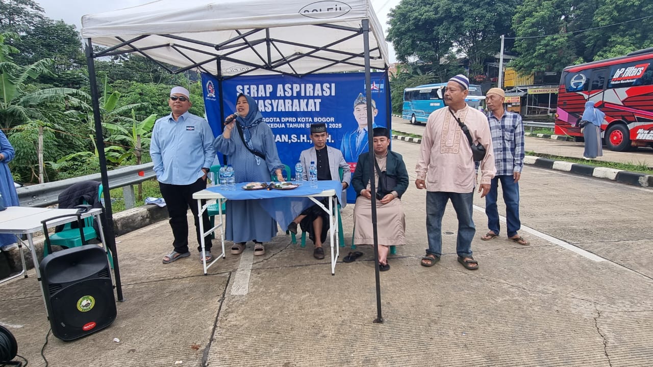 Ketua Fraksi Partai Demokrat, Subhan saat melakukan reses. Ia mendorong study tour kembali dilaksanakan tapi dengan syarat.