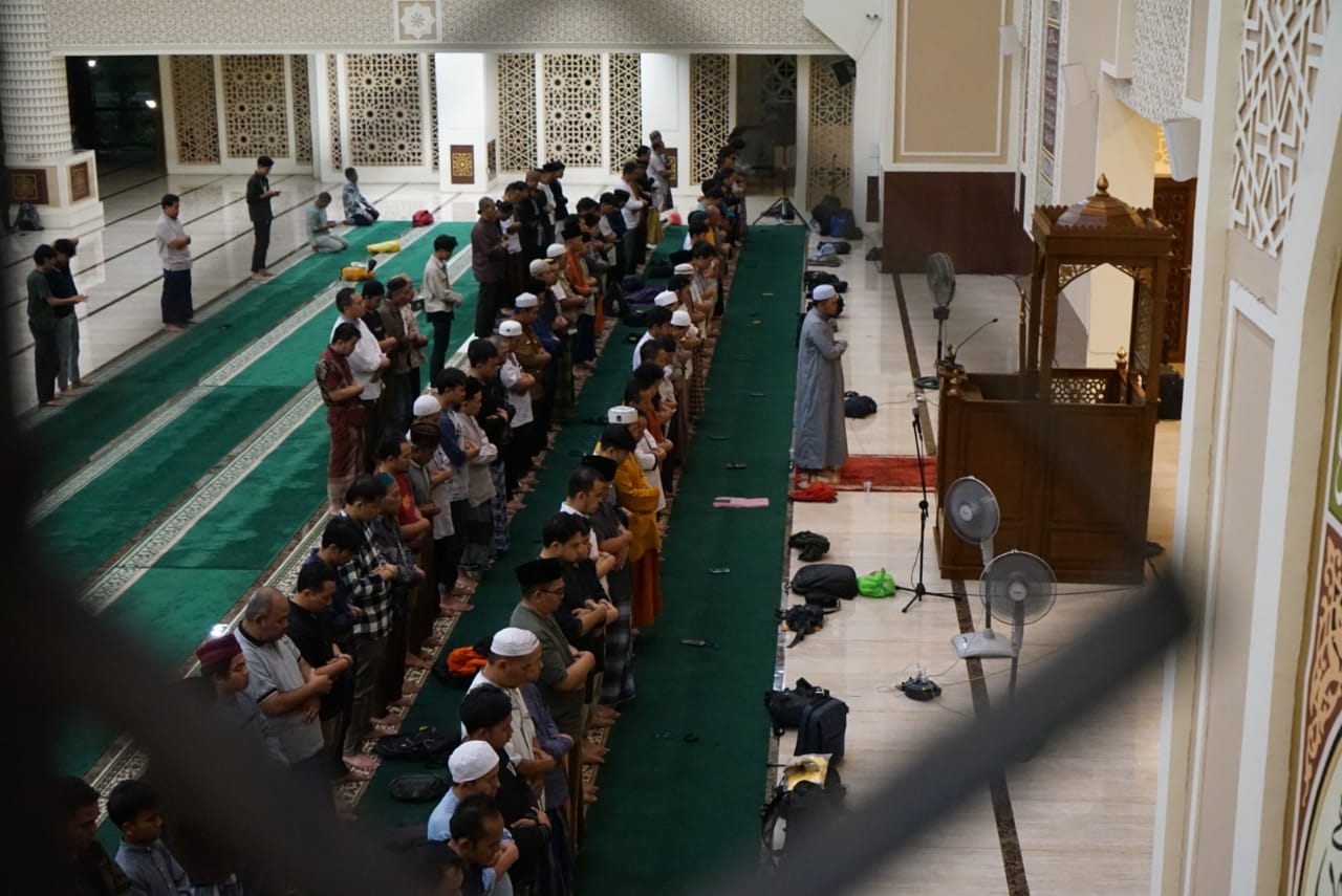 Salat Tarawih Perdana di Masjid Agung Bogor