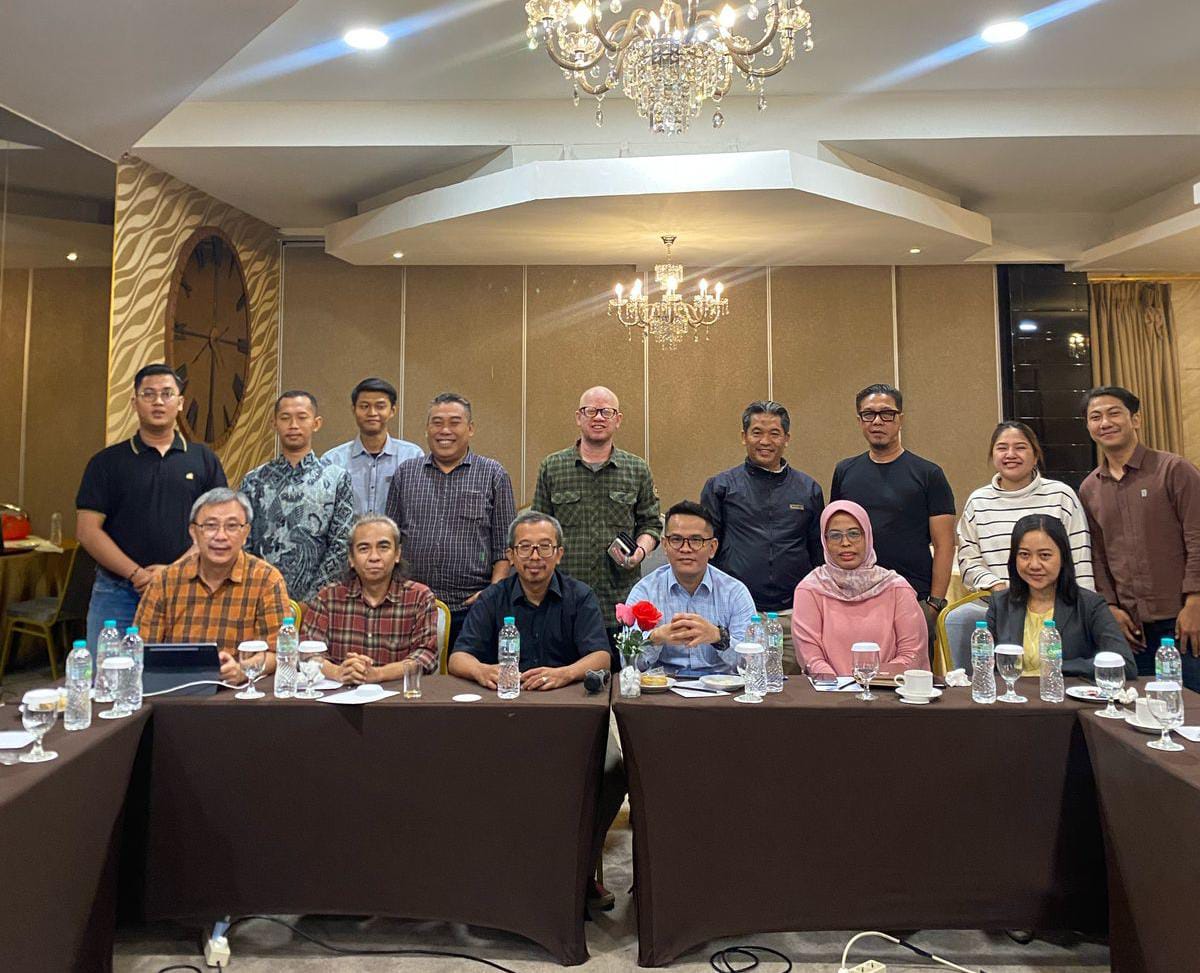 Ummi Wahyuni, mantan Ketua KPU Jawa Barat menggugat KPU RI dan DKPP ke PTUN Jakarta.