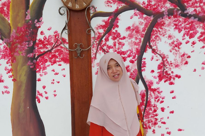 Asri Supatmiati, Penulis 25 Buku