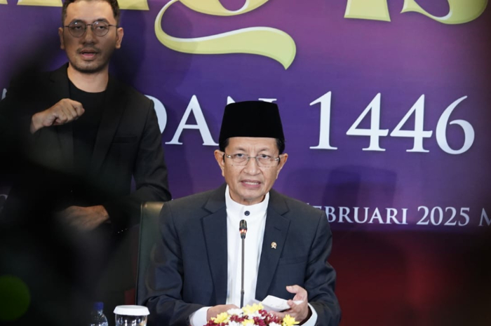 Menteri Agama Nasaruddin Umar saat memberi keterangan terkait penetapan awal Ramadhan.