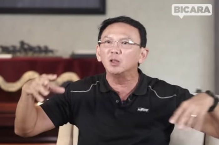 Basuki Cahya Purnama alias Ahok saat membongkar korupsi di Pertamina dalam sebuah podcast.