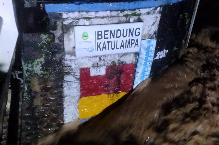 Status kembali Bendung Katulampa naik jadi siaga 1.