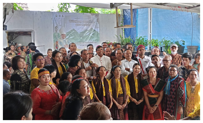 Uskup Agung Ende, Mgr Paulus Budi Kleden SVD, memimpin misa kudus bersama umat Katolik Parung Panjang di Kapela Stasi Santo Laurensius, Kecamatan Parung Panjang.