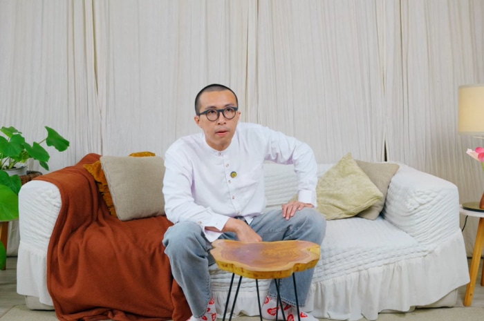Apakah boleh minum kopi saat sahur? Begini jawaban santai dr. Tirta.