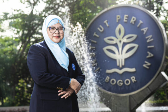 Prof Mega Safithri, dosen IPB University sekaligus Ketua Departemen Biokimia.