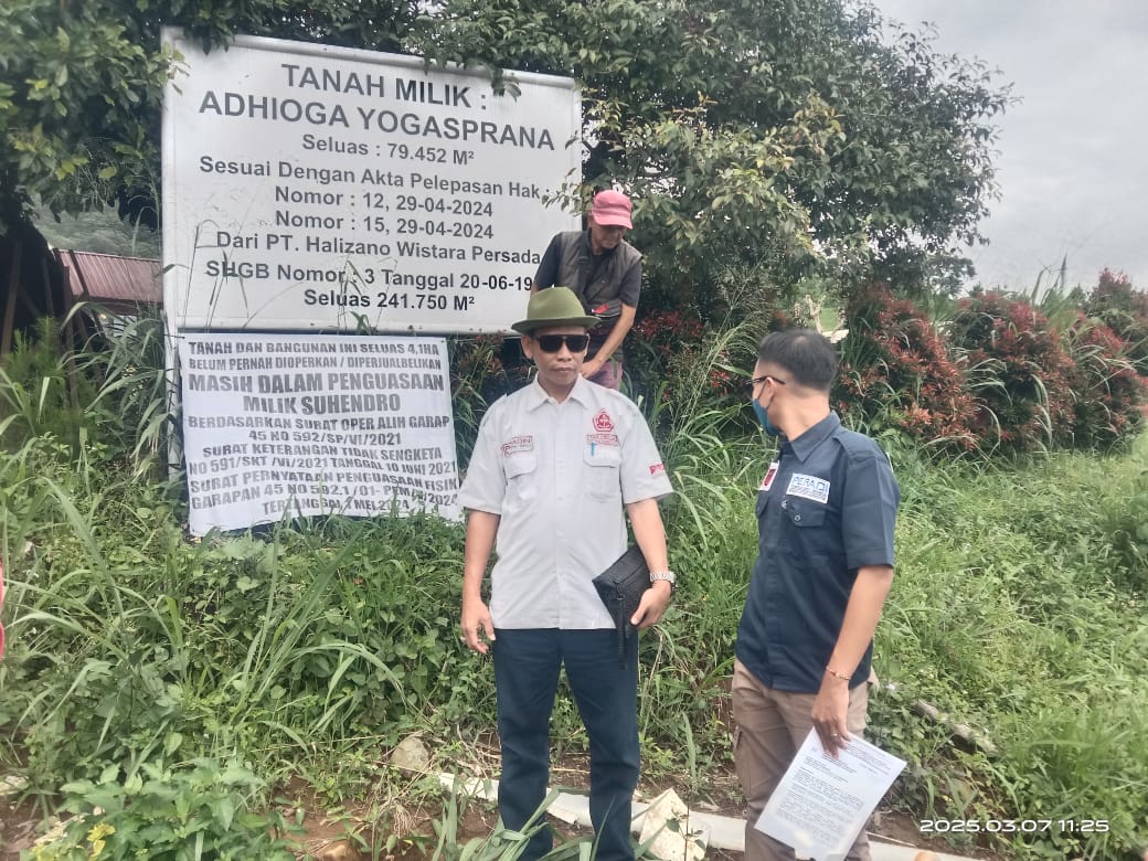 Polres Bogor menetapkan tersangka terhadap dua orang oknum sipil yang diduga sebagai mafia tanah di kawasan Cijeruk.