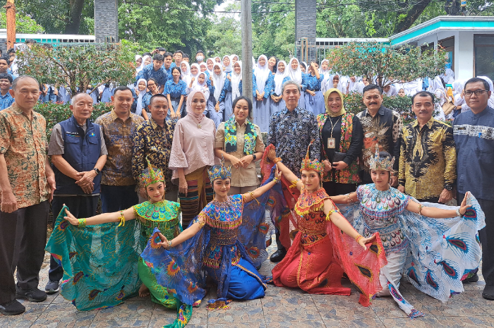 Utusan Khusus Presiden Bidang Pariwisata, Zita Anjani saat Kunker ke SMKN 3 Bogor, Jumat (7/3/2025).