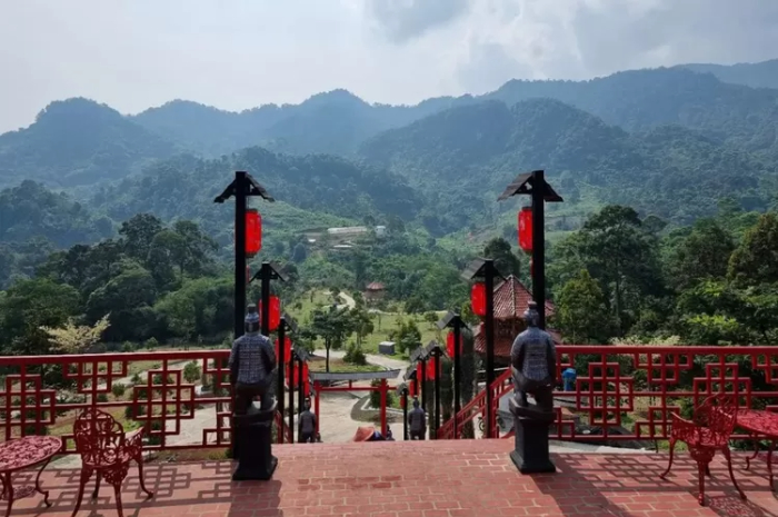 Hidden Dragon Hill di Jalan Kadaka, Mekarjaya, Cigudeg, Kabupaten Bogor.