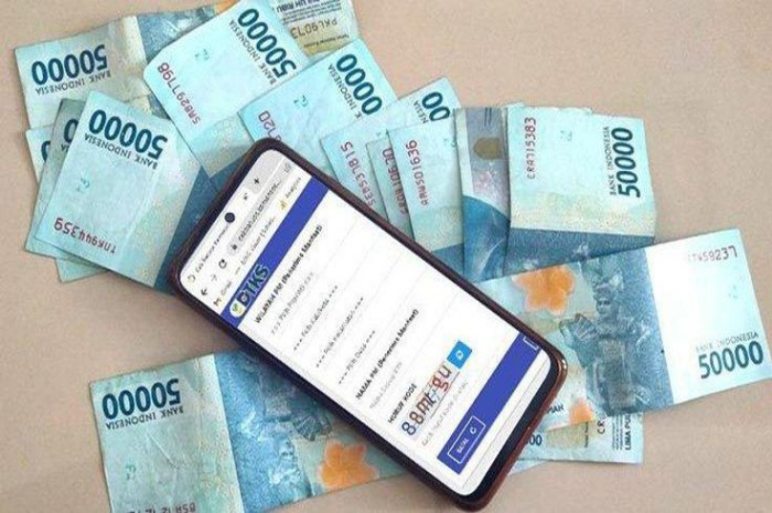 Cek saldo bantuan sosial (bansos).