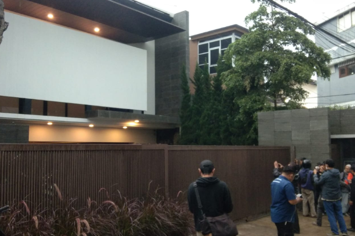 Suasana rumah Ridwan Kamil di Jalan Gunung Kencana Kelurahan Ciumbuleuit, Kecamatan Cidadap, Kota Bandung, Senin (10/3/2025).