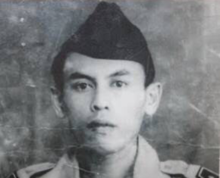 KH Sholeh Iskandar.