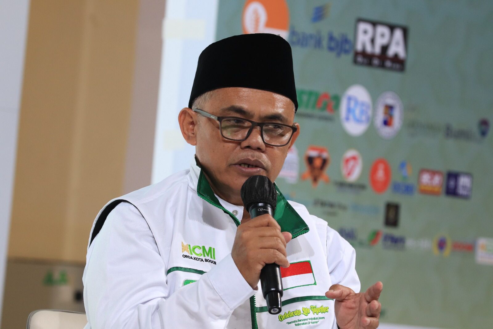 Ketua Komisi Dakwah dan Pemberdayaan Masyarakat MUI Kota Bogor, Ahmad Tavip Budiman menjelaskan soal makna doa kamilin.