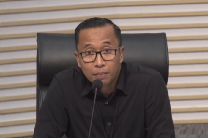 Plh Direktur Penyidikan KPK, Budi Sokmo Wibowo saat memberikan keterangan kepada wartawan terkait kasus Bank BJB.