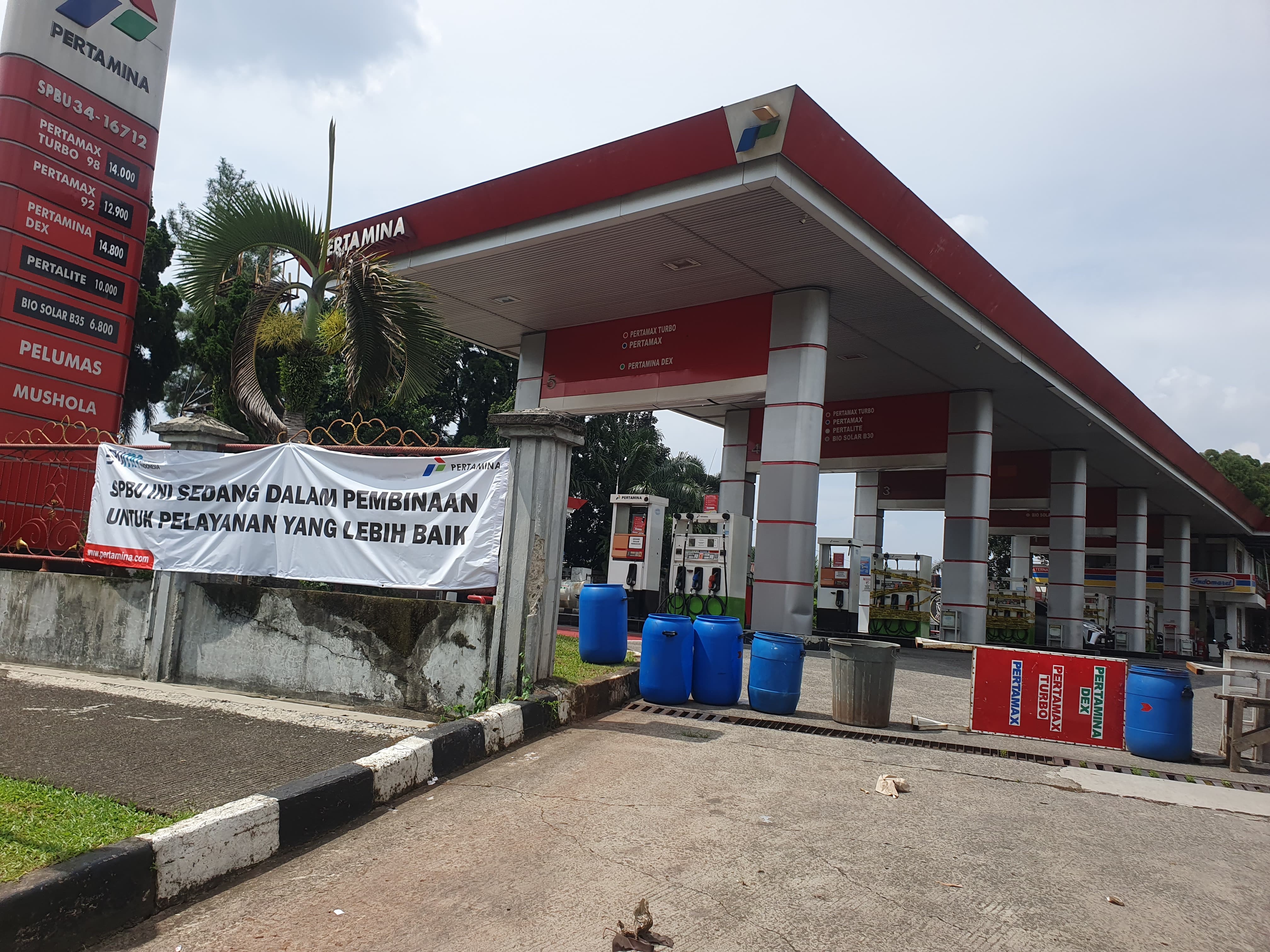 SPBU di Kawasan Sentul Bogor disegel.