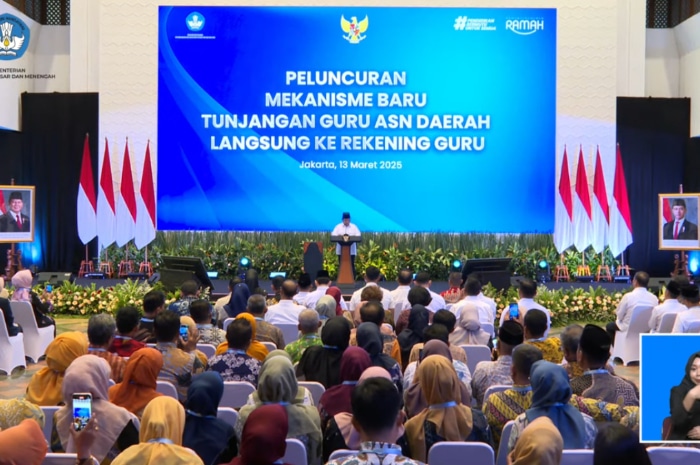 Mekanisme baru penyaluran tunjangan guru ASN daerah yang telah diresmikan Presiden Prabowo.