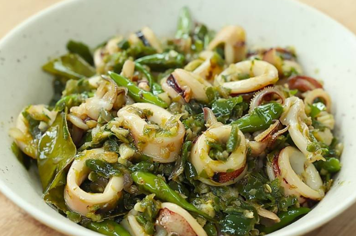 Masakan cumi cabai hijau