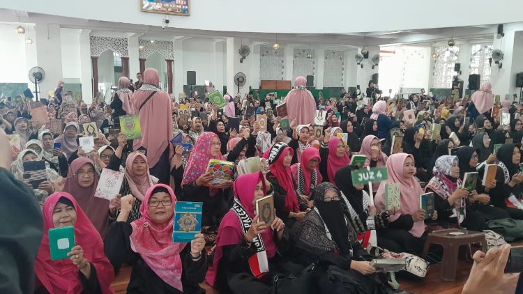 Kegiatan &ldquo;Bogor Ngaos Qur&rsquo;an ke-V&rdquo; dan Tabligh Akbar di Masjid Ibn Khaldun Bogor, Jl KH Sholeh Iskandar, Kecamatan Tanah Sareal, Kota Bogor, Minggu (16/3/2025).