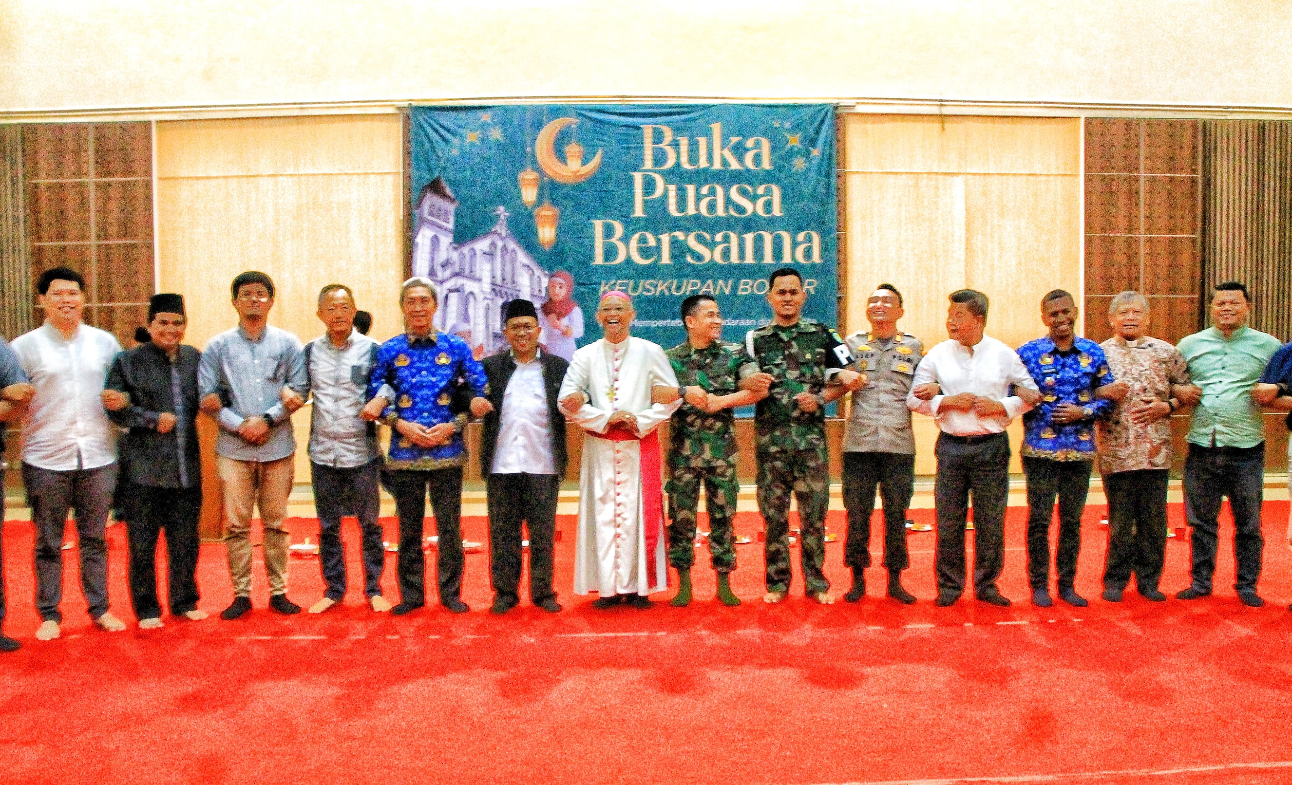 Buka bersama yang digelar Keuskupan Bogor di Gereja Katedral, Senin (17/3/2025).