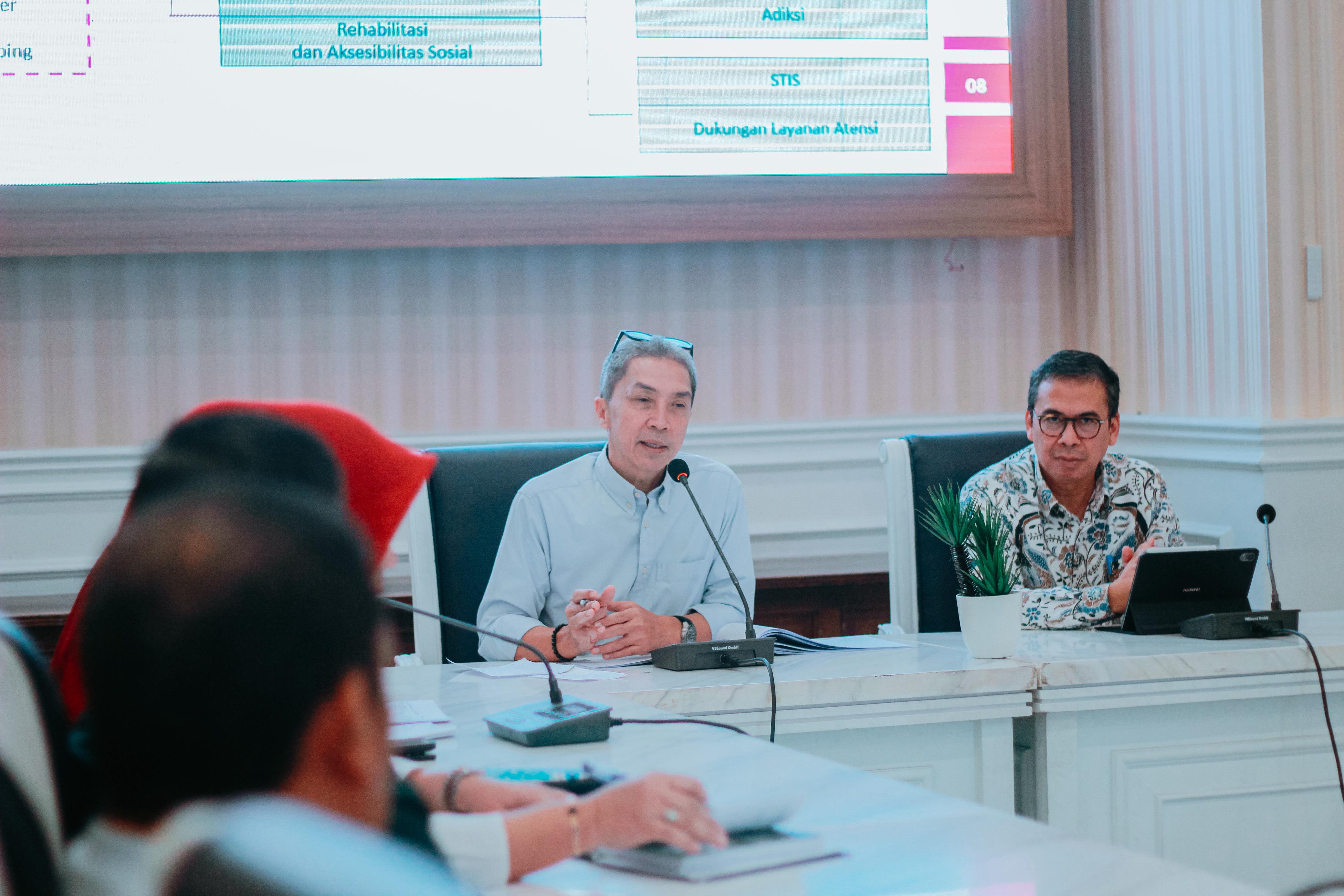 Wali Kota Bogor, Dedie A. Rachim saat memimpin rapat perencanaan pembangunan SCM di Kota Bogor.