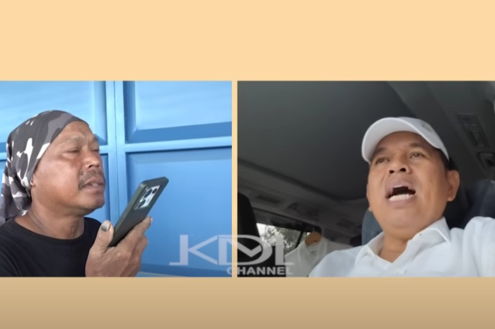 Gubernur Jawa Barat Dedi Mulyadi (kanan) saat menghubungi Tatang.