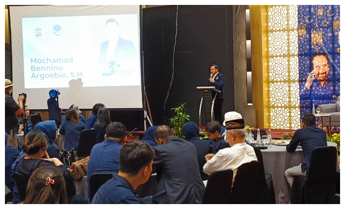 Ketua DPD Partai Nasdem Kota Bogor, Benninu Argoebie saat pidato politik.