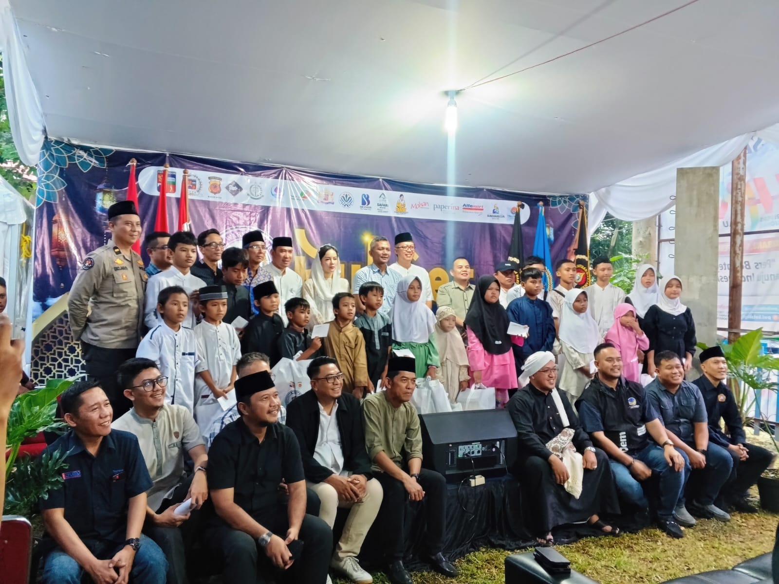 PWI Kota Bogor, menggelar buka puasa bersama (bukber) sekaligus santunan anak yatim dan dhuafa dalam rangka HPN serta HUT PWI ke-79, Rabu (19/3/2025).
