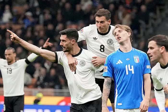 Selebrasi pemain Jerman usai menjebol gawang Italia.