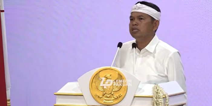 Gubernur Jawa Barat Dedi Mulyadi saat memimpin rapat seluruh Bupati dan Walikota se-Jawa Barat
