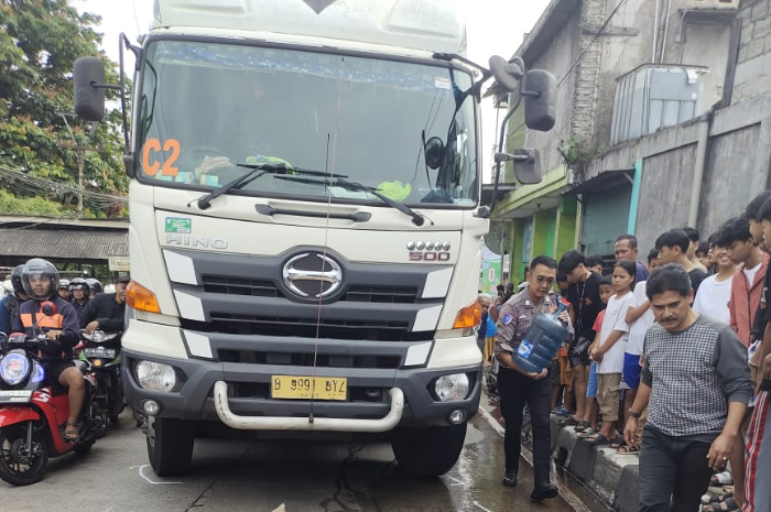 Lokasi kecelakaan yang mengakibatkan pelajar meninggal dunia di Jalan Raya Ciawi - Sukabumi, Caringin, Kabupaten Bogor, Senin (24/3/2025). Foto/polisi