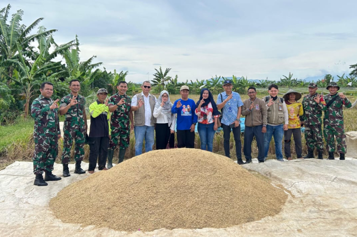 Perum Bulog Cabang Bogor berupaya mempercepat penyerapan gabah petani guna memperkuat stok cadangan pangan pemerintah.