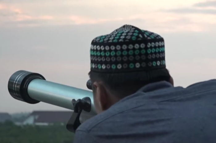 Hari Raya Lebaran&nbsp;didasarkan&nbsp;sesuai proses rukyatul hilal&nbsp;serta metode hisab.