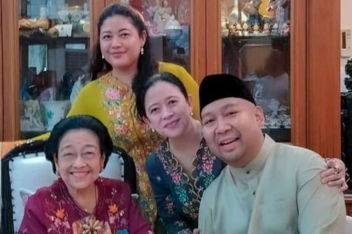 Didit Hediprasetyo saat bersama&nbsp;Megawati Soekarnoputri dan&nbsp;Puan Maharani.