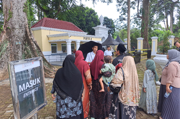 Akses Pintu 4 Kebun Raya Bogor sudah mulai dibuka kembali.