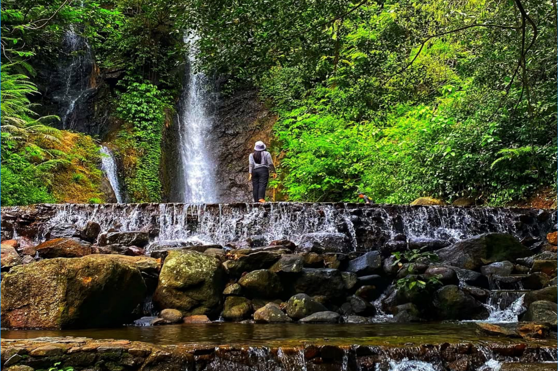 Curug Cilember menjadi salah satu tempat wisata di Puncak Bogor yang menarik saat libur Lebaran 2025.
