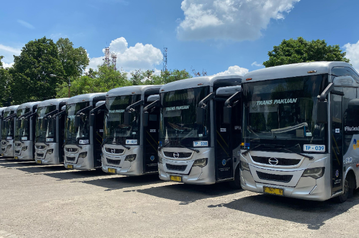 Biskita Transpakuan Bogor terparkir di Terminal Bubulak.