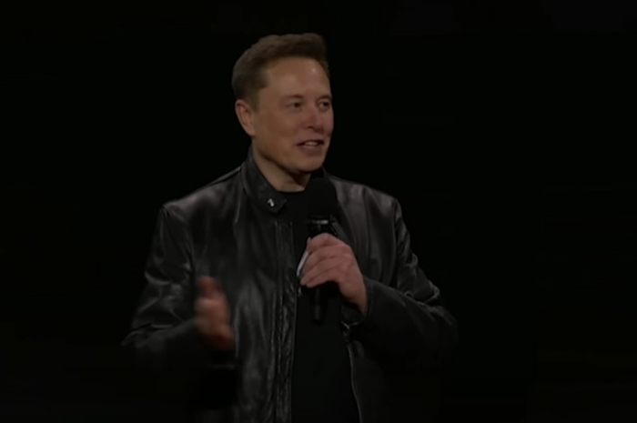 Elon Musk memperkenalkan brain-computer interface/BCI.