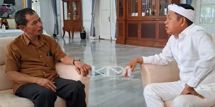Gubernur Jawa Barat Dedi Mulyadi bersama Nandar, Ketua KSSU Jalur Cisarua 02A