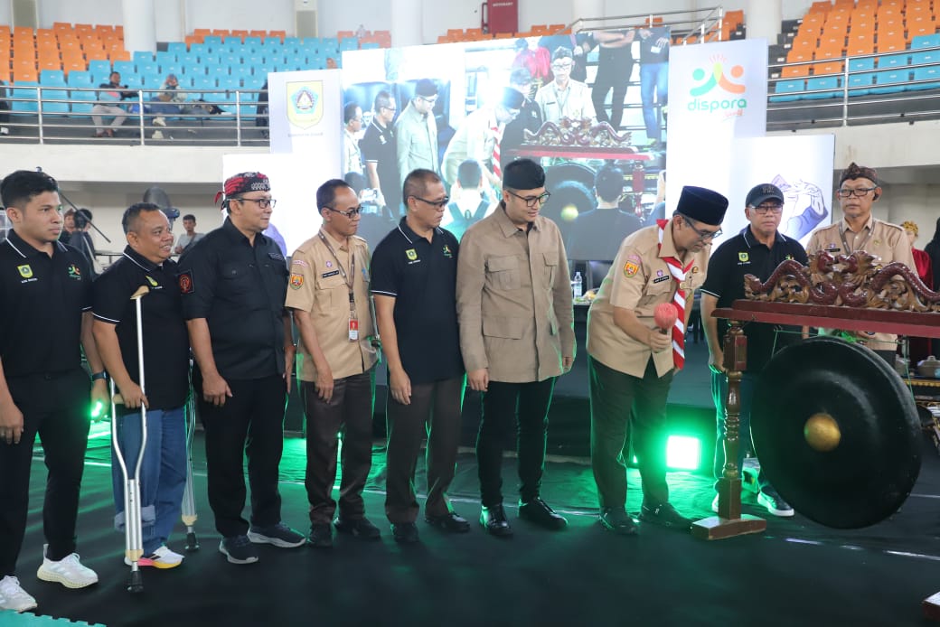 Sekda Kabupaten Bogor, Ajat Rochmat Jatnika saat Pembukaan Pencak Silat.