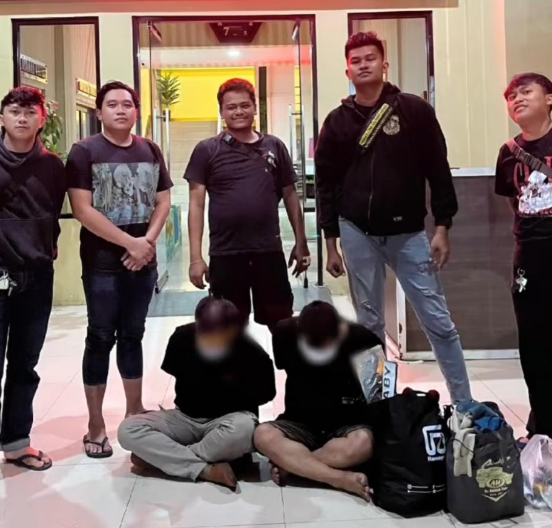 Dua pelaku pencurian dengan modus ganjal ATM di Kota Bogor, diringkus petugs Satreskrim Polresta Bogor Kota, Senin (14/4/2025) malam.