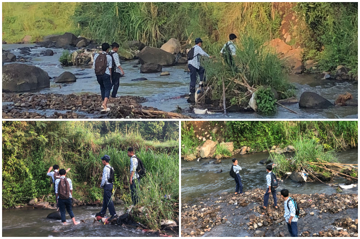 Sejumlah pelajar saat menyebrang sungai di perbatasan Dramaga - Ciampea untuk pergi sekolah.