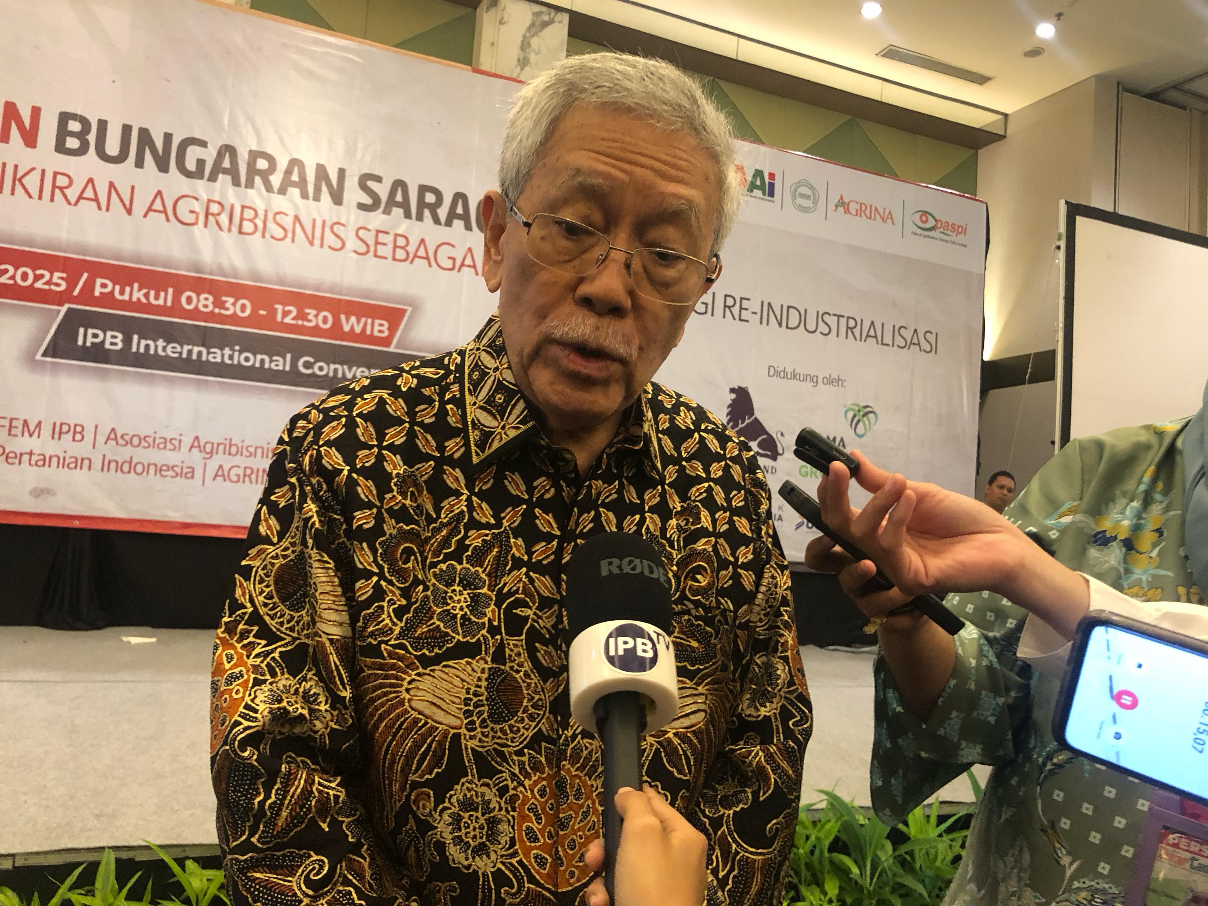 Guru Besar IPB University, Prof Bungaran Saragih.